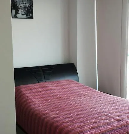 Edificio Escape Plaza Apartment *
