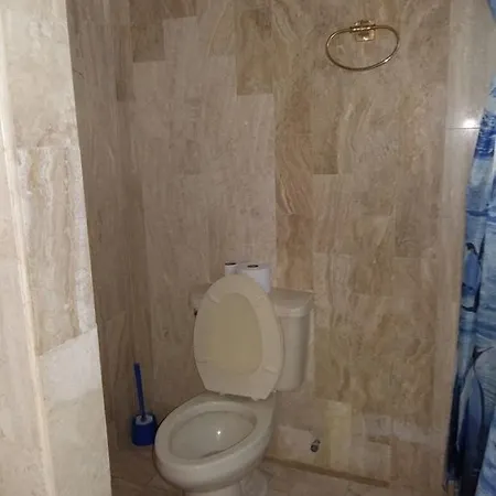 Edificio Escape Plaza Apartment